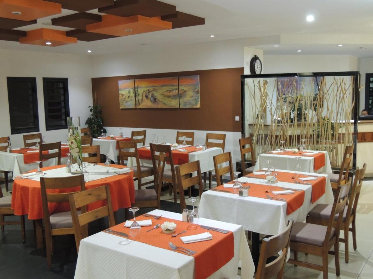 Plumeria Hotel 안트시라베 외부 사진